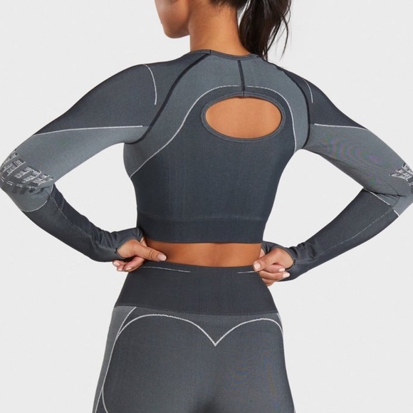 Gymshark Tops Workout Crop Long Sleeve Poshmark